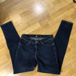Levi’s Revel edition curve skinny